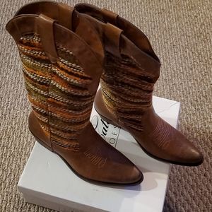 NIB MATA Cowgirl Boots 8 Tan Leather Knitted Top